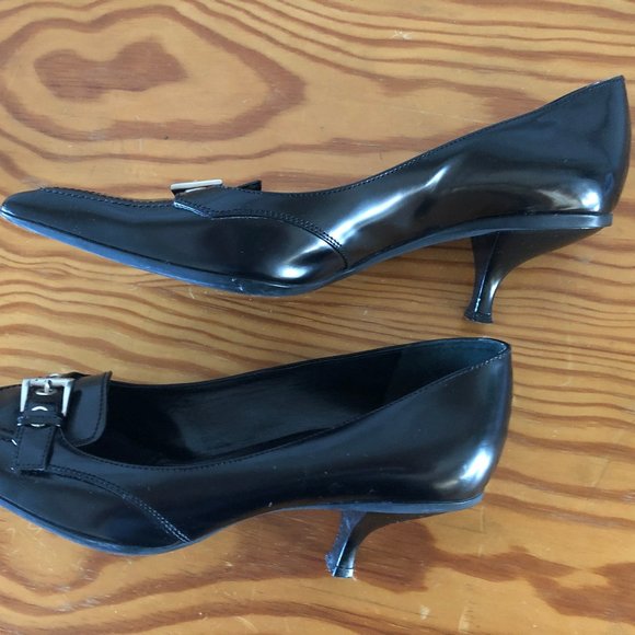 Prada Black Kitten Heels Pointed Toe Like New - Picture 3 of 7